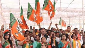 delhi-mcd-vote-bjp-dominates-overall-loses-two-seats