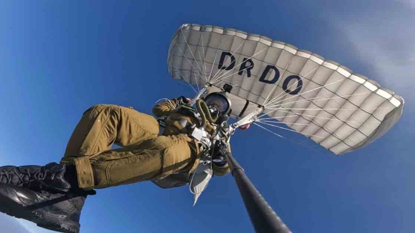 ইতিহাস তৈরি DRDO-র! ৩২,০০০ ফুট উচ্চতা থেকে প্যারাসুট পরীক্ষা সফল 1 DRDO Parachute Test