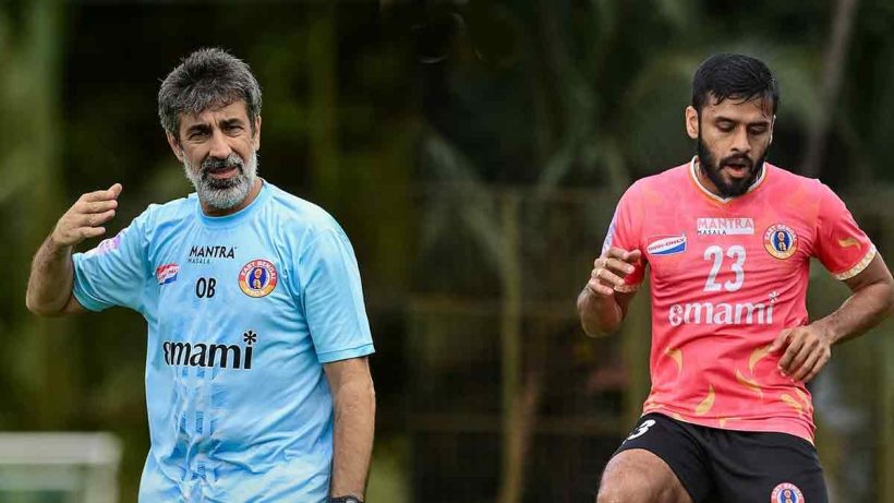East Bengal head coach Oscar Bruzon and midfielder Souvik Chakrabarti expressed confidence ahead of the AIFF Super Cup, highlighting the team’s progress from the Durand Cup and IFA Shield.