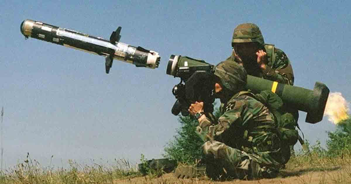 Javelin missile