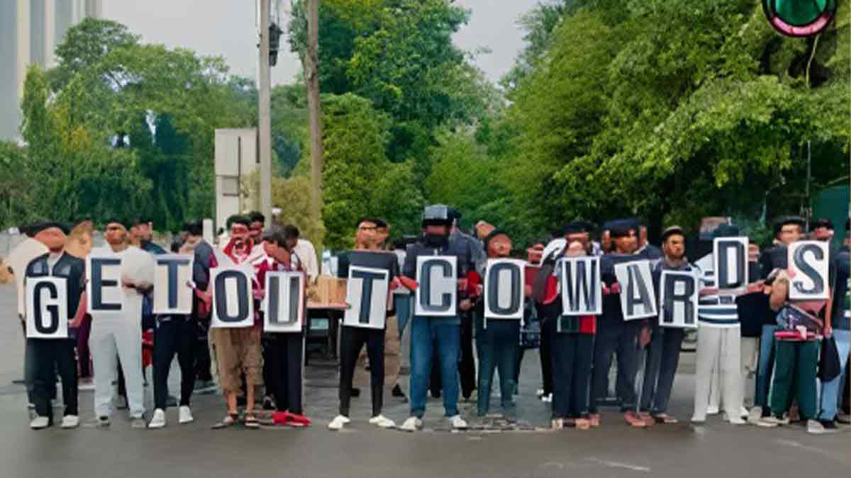 mohun-bagan-fans-anger-jason-cummings-jamie-mclaren-iran-match-boycott-2025