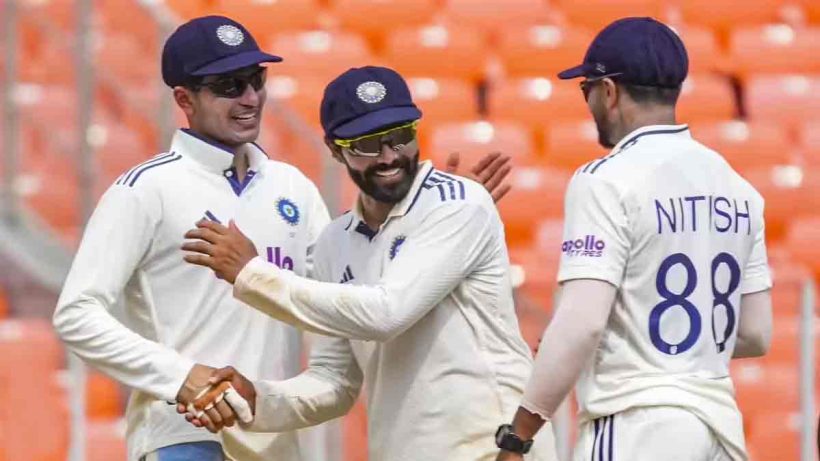 নিতীশ রেড্ডিকে খেলানো নিয়ে 'বিস্ফোরক' প্রাক্তন তারকা স্পিনার, কি বললেন? 2 Ravichandran Ashwin question Nitish Kumar Reddy selection India vs West Indies Test match