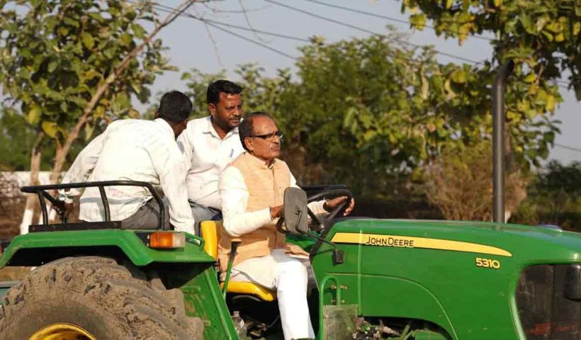 Union Agriculture Minister Shivraj Singh Chauhan stated that no farmer complaint should be closed until the farmer is fully satisfied. Review meeting in Delhi focused on fertilizer, seeds, pesticides, PM-Kisan and crop insurance grievances.