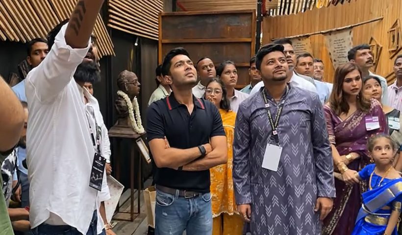 Abhishek Shares Navami Joy with His Daughter, Amidst the Pandal Rush