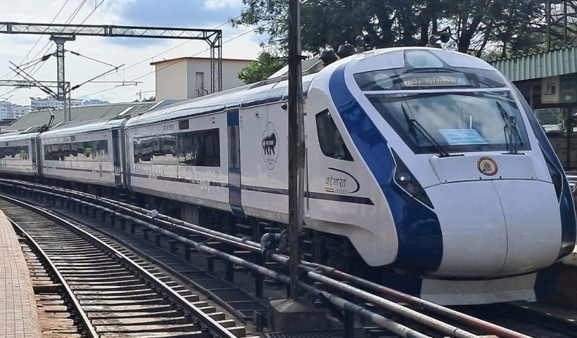 Vande Bharat Takes the Spotlight in Railways’ Mega Festive Plan