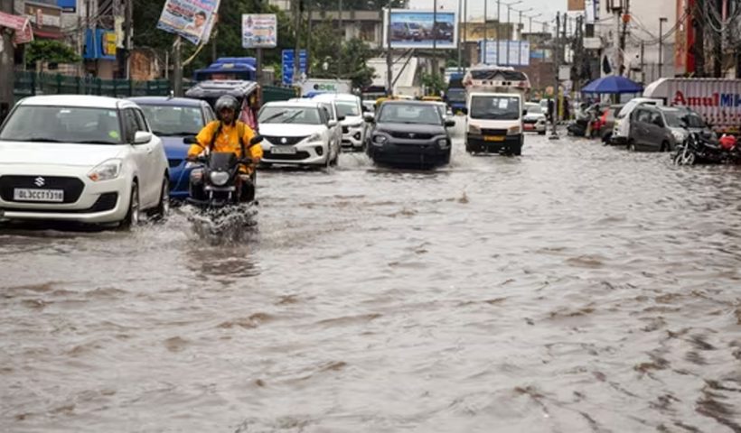 downpour-hailstorm-cripple-delhi-traffic-igi-airport-warns-of-delays