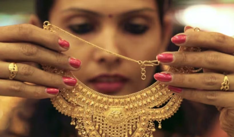 gold-price-predictions-for-diwali-2025-a-dip-or-a-surge