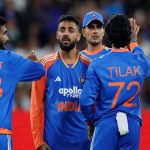 লজ্জার দিন! অস্ট্রেলিয়ার আগুনে বোলিংয়ের সামনে লণ্ডভণ্ড ভারত