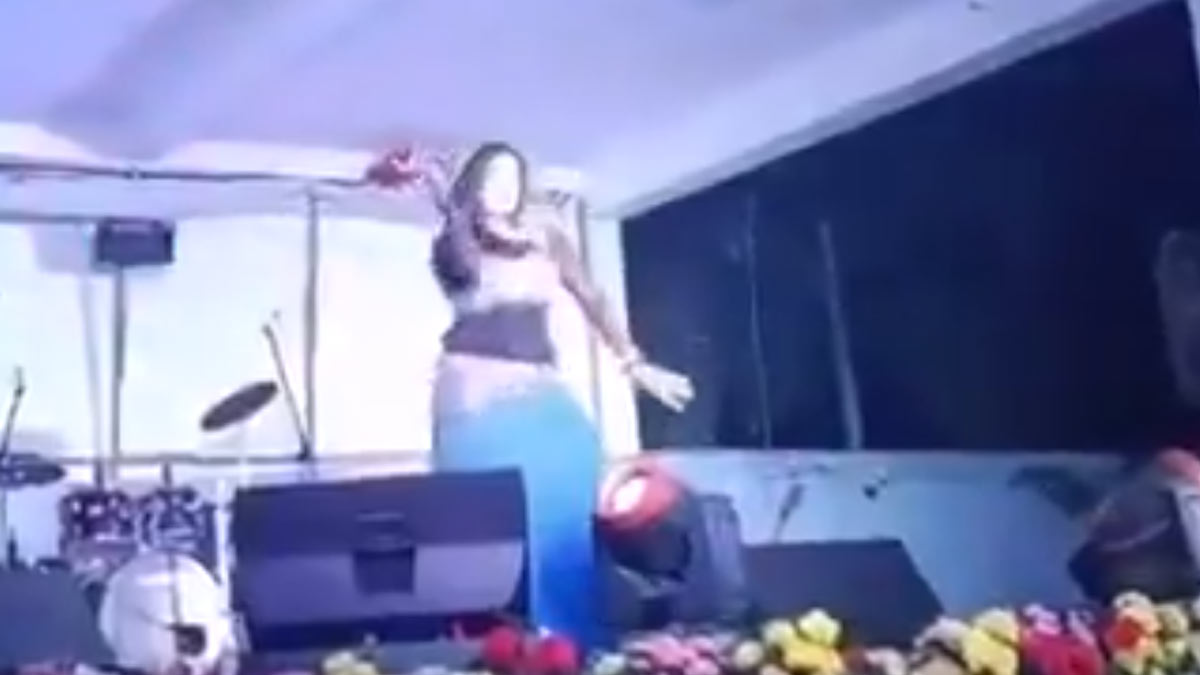 bjp-slams-item-dance-at-bijoya-event-calls-it-mamatas-appeasement-bengal-politics