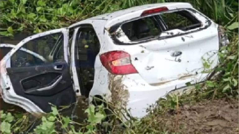 howrah-accident-school-vehicle-topples-into-pond-claims-three-young-lives