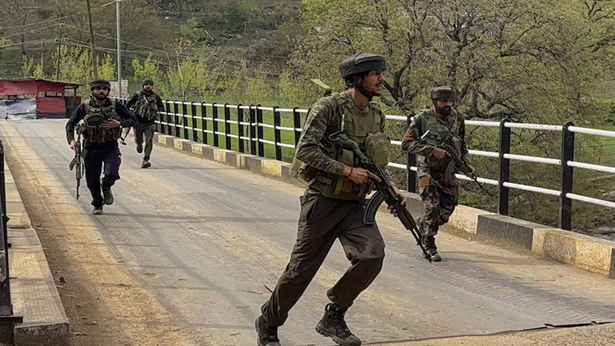 Gunfight Erupts as Forces Track Suspected Terrorists in Kashmir’s Rajouri and Udhampur