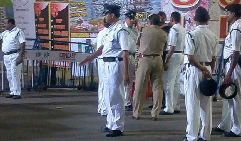 kolkata-police-arrests-banned-firecrackers-diwali