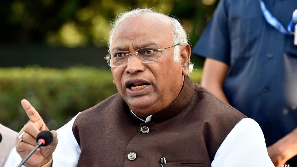 Mallikarjun Kharge Hospitalized in Bengaluru, Doctors Monitoring His Condition