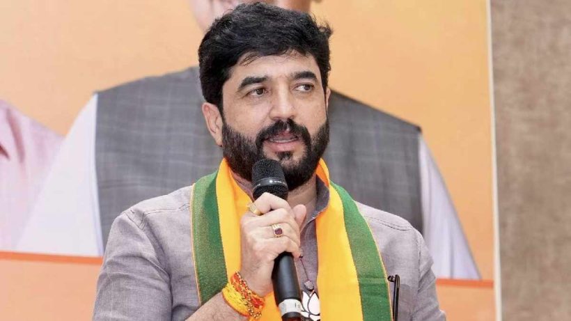 murlidhar-mohol-land-deal-controversy