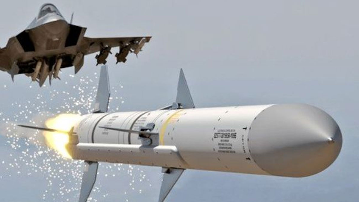 Pakistan AMRAAM missiles from US