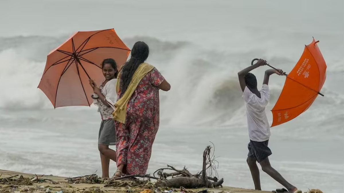 Cyclone Montha Kakinada Landfall