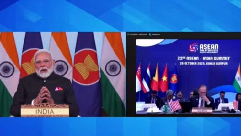 ৪৭-তম ASEAN সামিটে ‘বড় বার্তা’ দিলেন মোদী