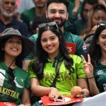 ক্রিকেট দুনিয়ায় অঘটন! চ্যাম্পিয়নদের হারিয়ে অভিযান শুরু পাকিস্তানের