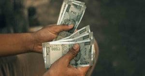 Huge Haul of Defunct ₹500–₹1000 Notes Leads to Major Investigation