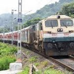 ৪০টি ট্রেন বাতিল, বিপাকে যাত্রীরা