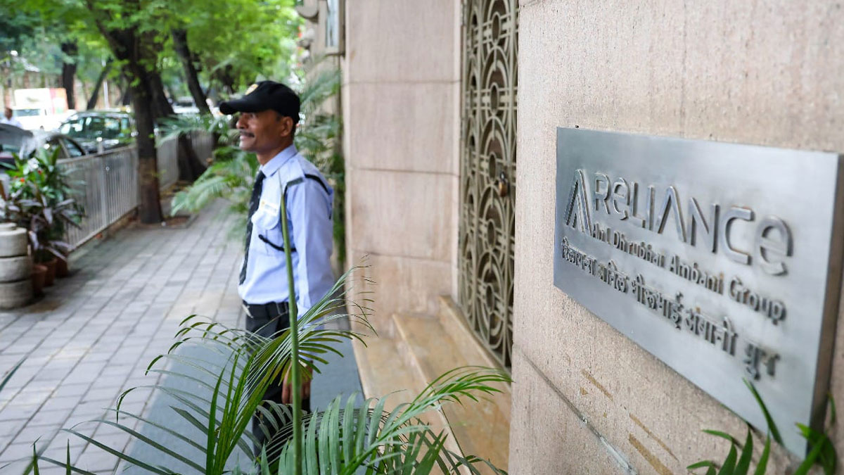 Reliance Power CFO Arrest