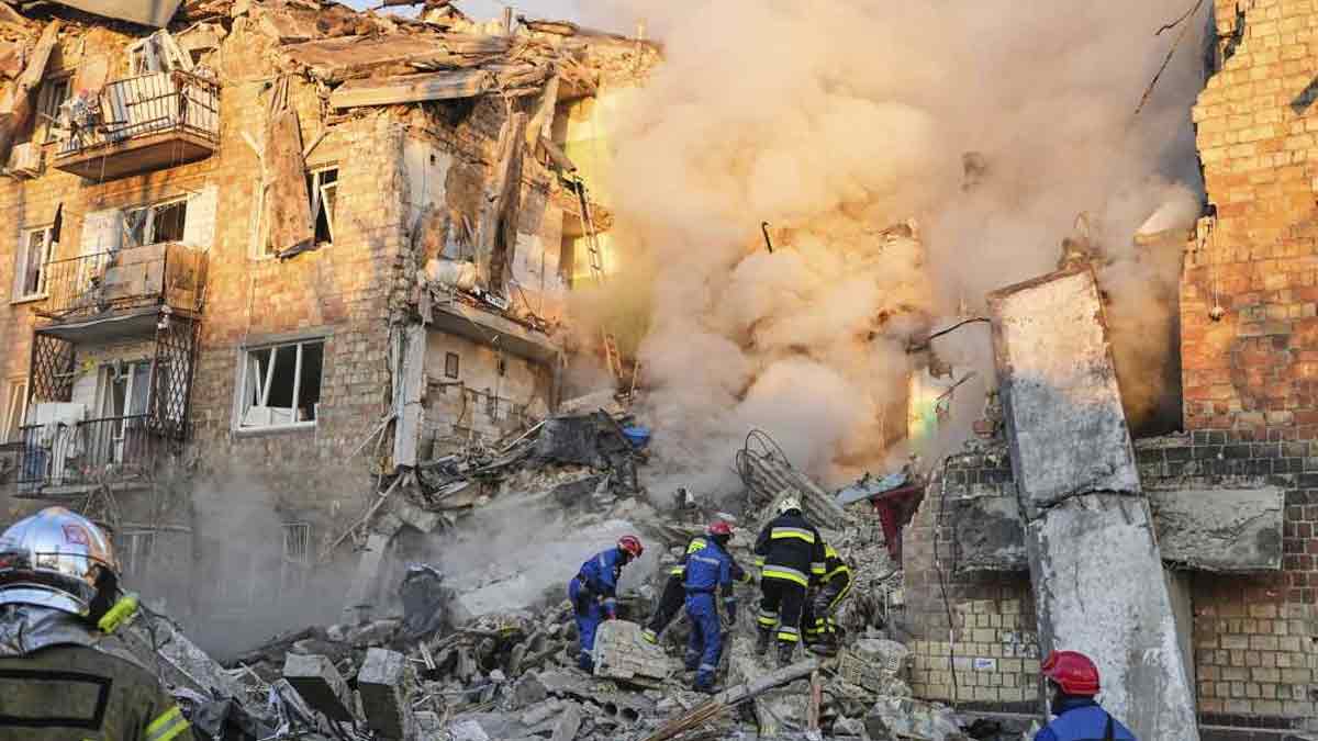 russia-ukraine-drone-attack-kyiv-2025