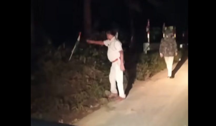 police-fix-trinamool-flags-amid-flood-relief-operations-bengal-politics