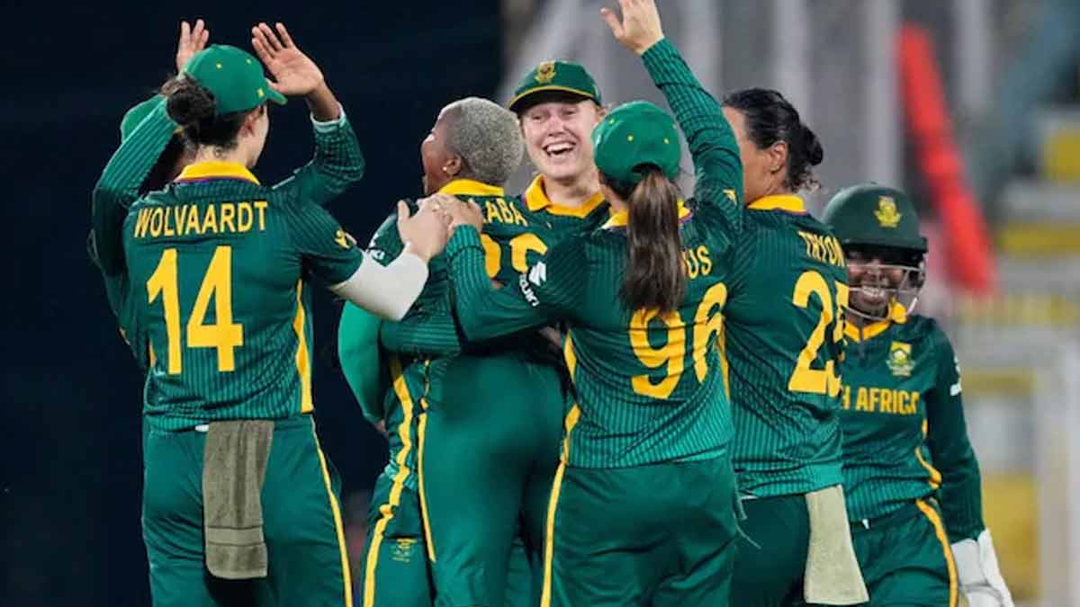 south-africa-women-beat-england-reach-world-cup-final-2025