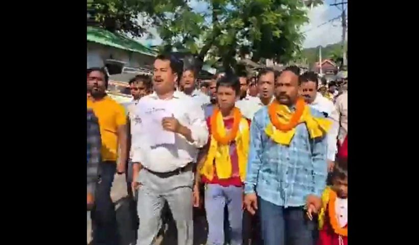 jalpaiguri-bangladeshi-hindu-family-bjp-protest-meteli-police