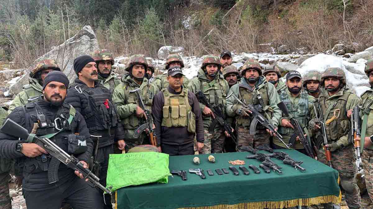 Indian-Army-police-joint-operation-m4-rifle-seized