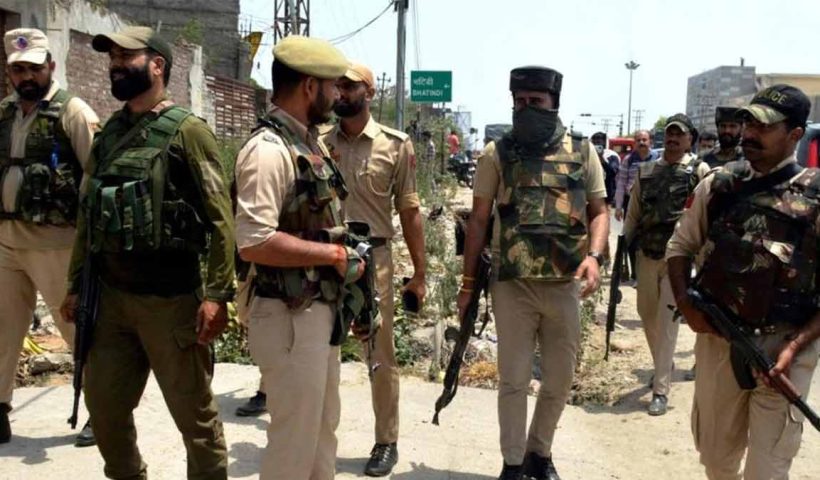 jammu-kashmir-police-officers-dismissed-terror-links