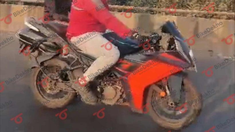 KTM RC 160 Spied Again