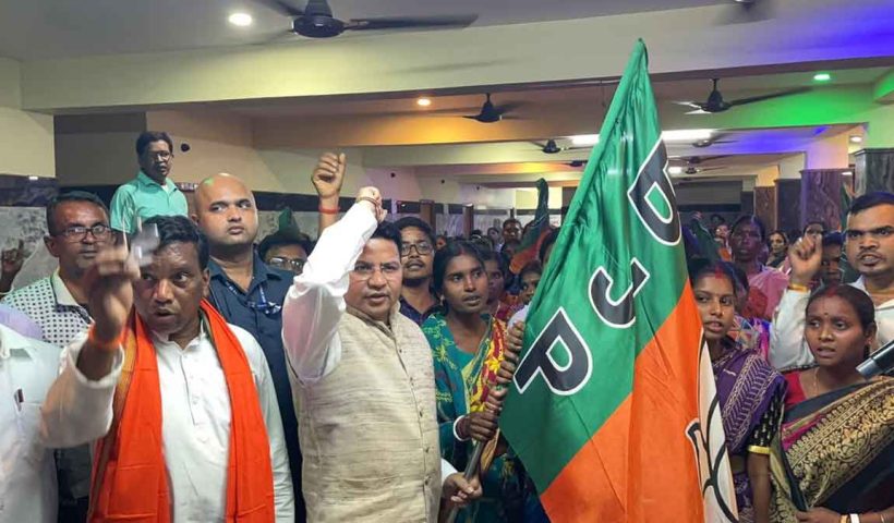 Purulia Kashipur Women Join BJP