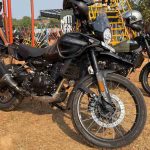 Motoverse 2025-এ Himalayan 450 Mana Black ভার্সন লঞ্চ হল, দাম কত