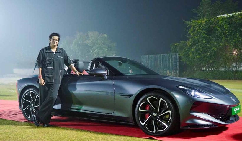 Shafali Verma Takes Delivery Of MG Cyberster
