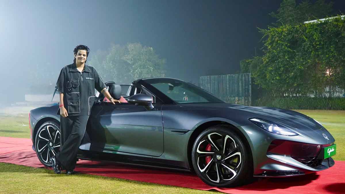Shafali Verma Takes Delivery Of MG Cyberster