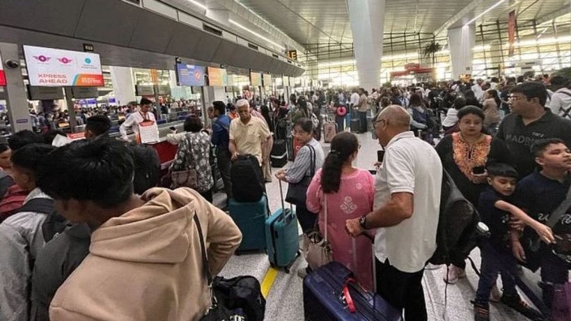 দিল্লিতে বিলম্বিত ৮০০ বিমান! নির্দেশিকা জারি মুম্বইয়ে