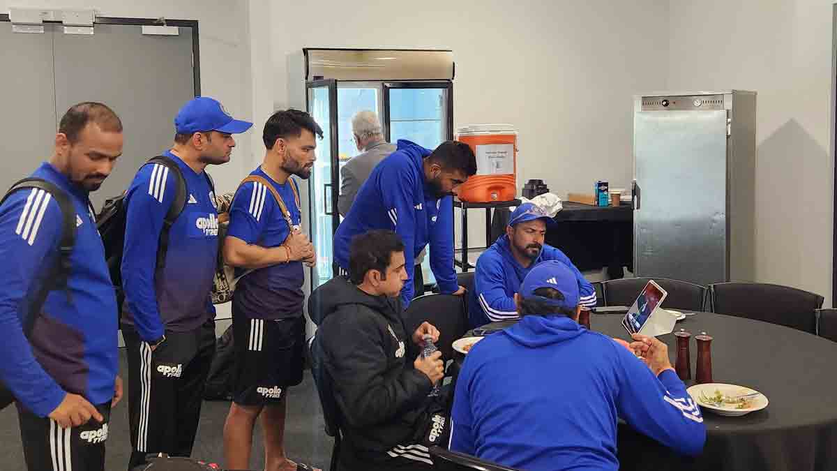 gautam-gambhir-support-indian-cricket-team-for-icc-womens-world-cup-final