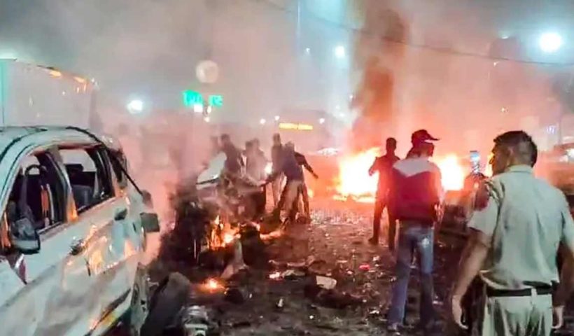 high-alert-mumbai-to-uttarpradesh-due-to-delhi-explosion-near-red-fort