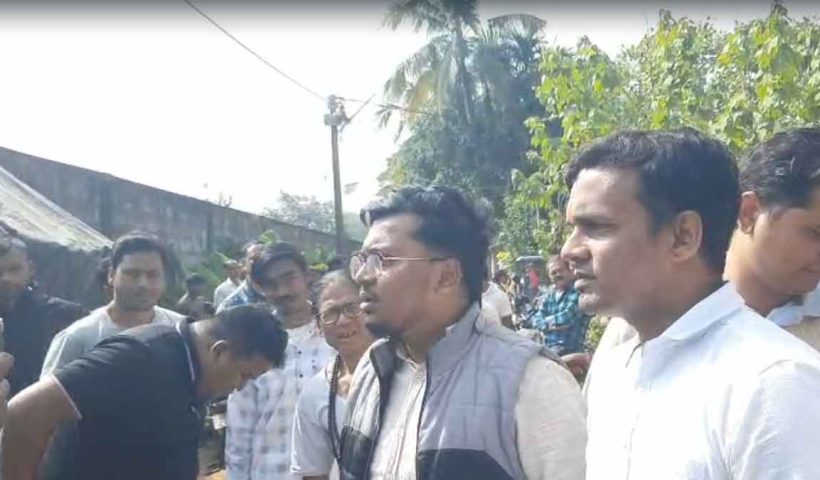 উদ্বাস্তু হিন্দুদের গোপন সিএএ ক্যাম্প, এলাকায় বিক্ষোভ