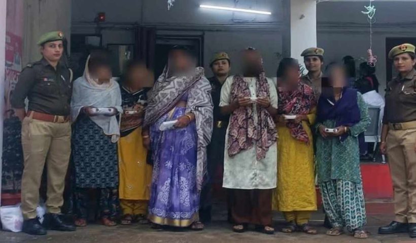 lucknow-female-robbery-gang-e-rickshaw-loot-6-women-arrested