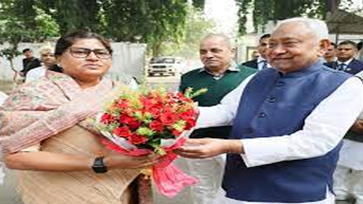 Leshi Singh, Nitish Kumar Minister, Makes History by Defeating Two Purnia MPs Simultaneously