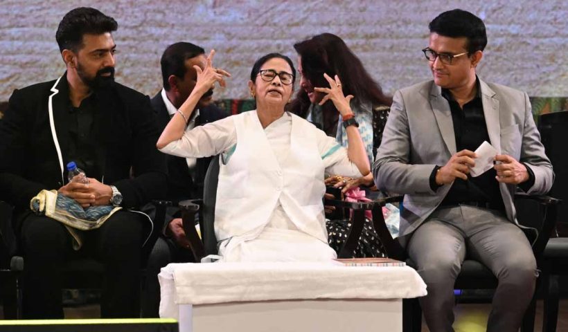 mamata-banerjee-mrinal-sen-name-controversy-kolkata-film-festival