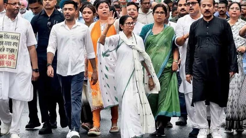 mamata-and-abhishek-begin-tmc-mega-rally-with-tribute-at-ambedkar-monument