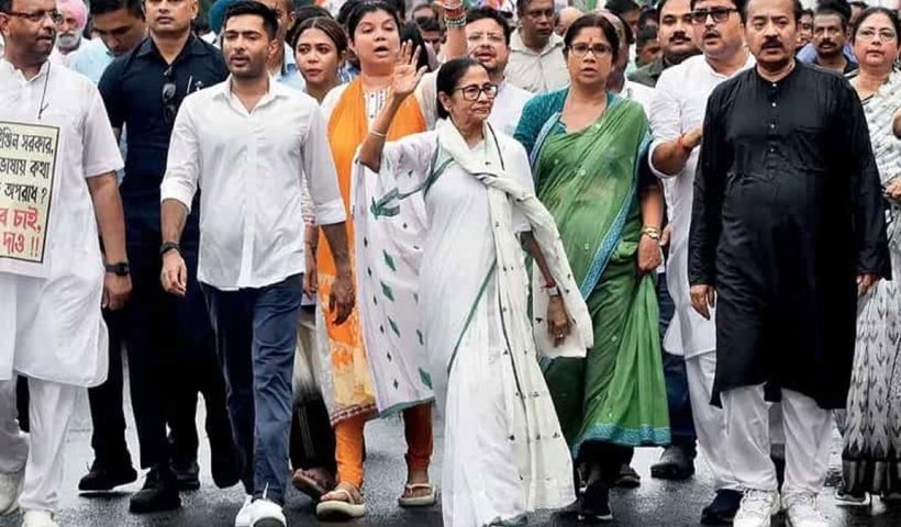 mamata-and-abhishek-begin-tmc-mega-rally-with-tribute-at-ambedkar-monument