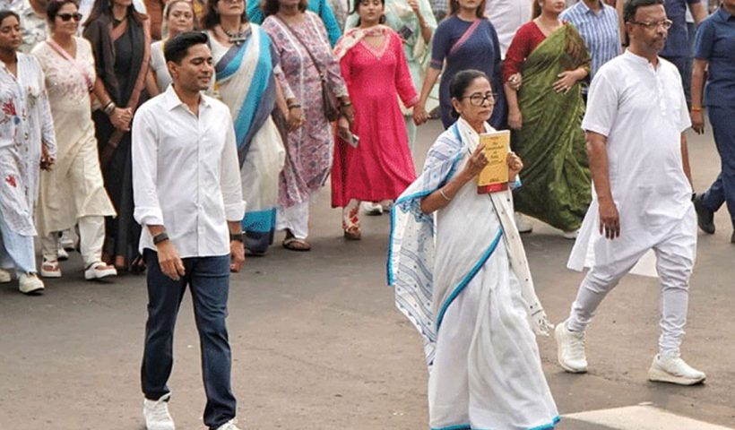 Mamata Banerjee to hold a massive march