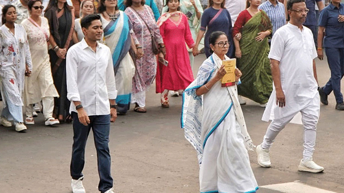Mamata Banerjee to hold a massive march
