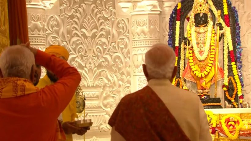 রামমন্দিরে আরতি মোদী–ভাগবতের, আর কিছুক্ষণের মধ্যেই পতাকা উত্তোলন