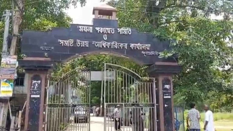 বিজেপি শাসিত গ্রাম পঞ্চায়েতে বন্ধ লক্ষ্মীর ভান্ডার বিজেপি শাসিত গ্রাম পঞ্চায়েতে বন্ধ লক্ষ্মীর ভান্ডার