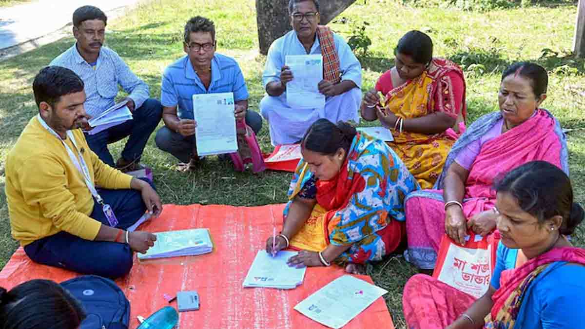 surname-change-controversy-murshidabad-bangladesh-infiltration